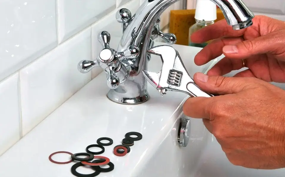 Leaking taps and pipes